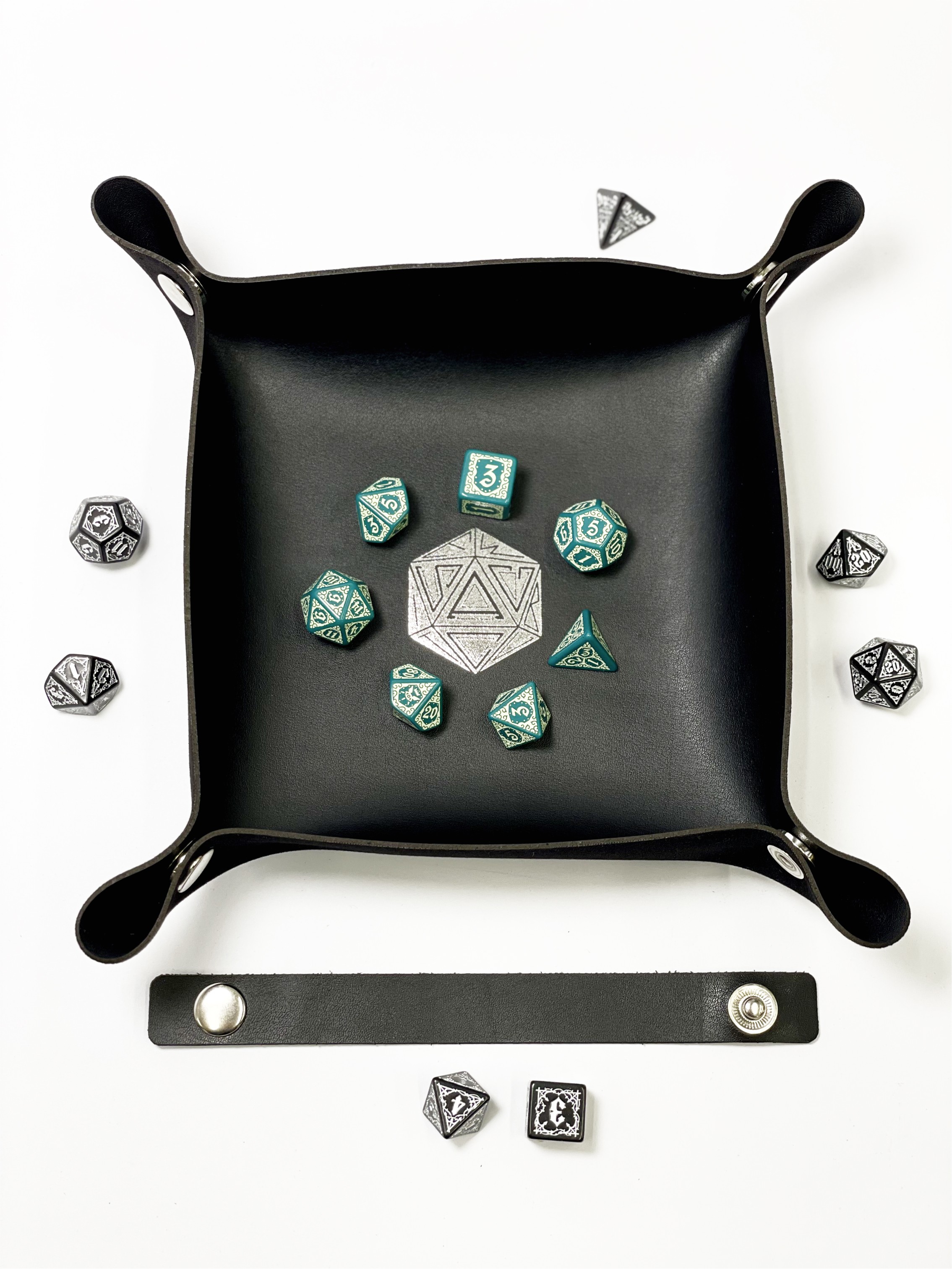 Лоток для кубиков D20 черный Dice Tray, бренду Планета Игр - 2 - KUBIX 