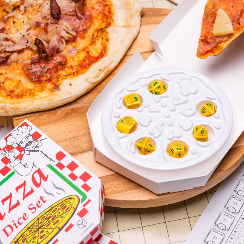 Набір кубиків Pizza Modern Dice Set: Margherita (7), бренду Q-Workshop - 7 - KUBIX 