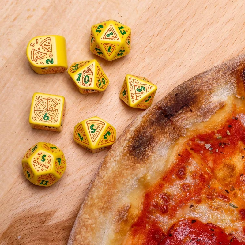 Набор кубиков Pizza Modern Dice Set: Margherita (7), бренду Q-Workshop - 4 - KUBIX 