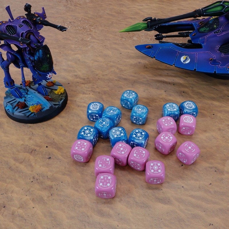 Набор кубиков Crosshairs Compact D6: Blue & Pink Dice Set, бренду Q-Workshop - 3 - KUBIX 