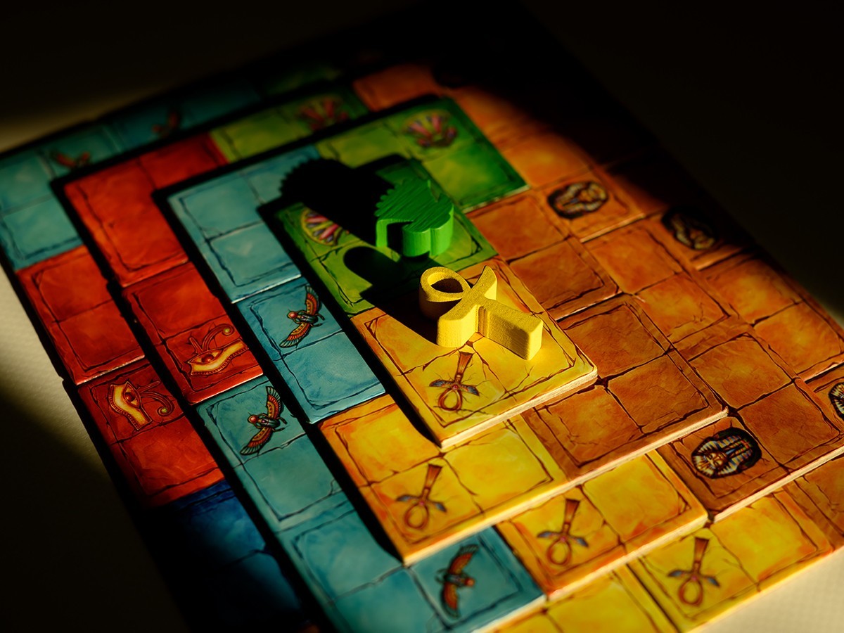 Настольная игра Пирамидо (Pyramido), бренду Игромаг, для 2-4 гравців, час гри < 60мин. - 6 - KUBIX 