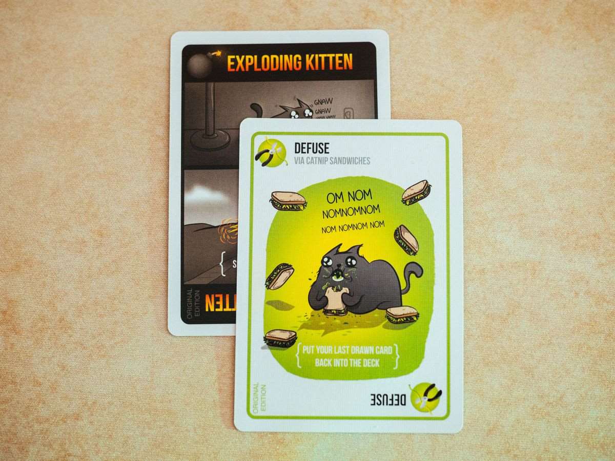 Настольная игра Взрывные котята (Exploding Kittens) (EN), бренду Exploding Kittens, для 2-5 гравців, час гри < 30мин. - 6 - KUBIX 