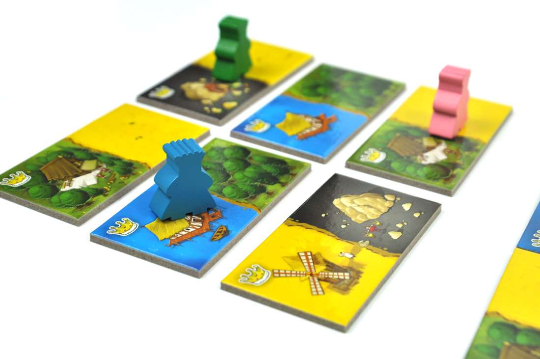 Настольная игра Доминирующее королевство (Kingdomino), бренду Feelindigo, для 2-4 гравців, час гри < 30мин. - 3 - KUBIX 