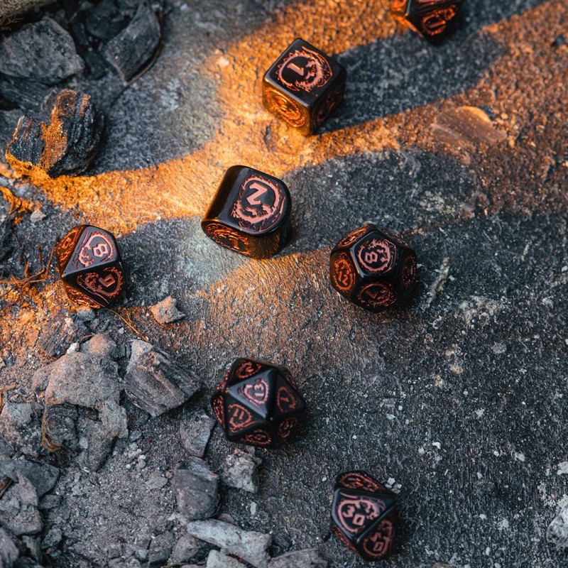 Набір кубиків Dragons Modern Dice Set: Obsidian, бренду Q-Workshop - 3 - KUBIX 