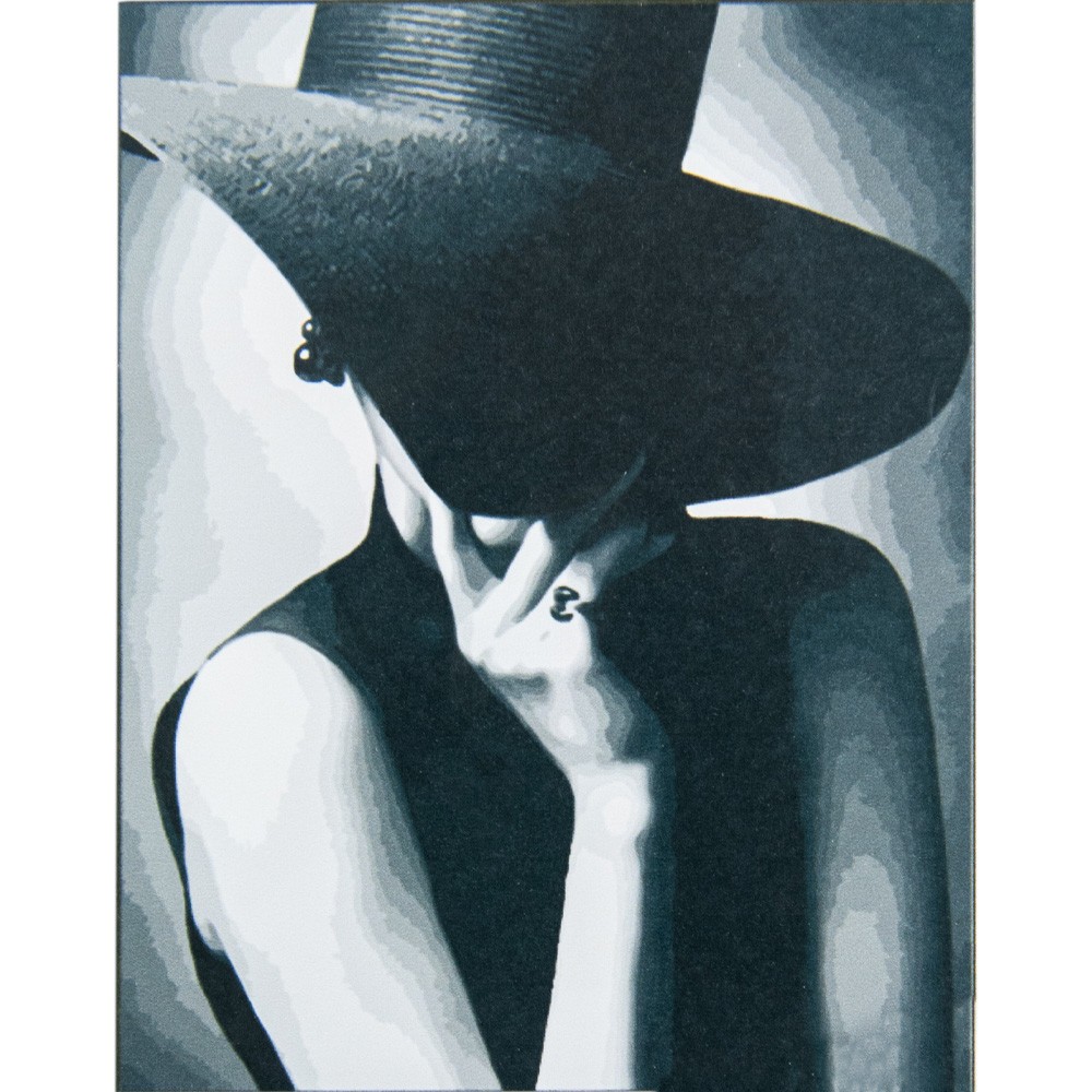 Картина по номерам Таинственная женщина (40х50 см), бренду Strateg - KUBIX