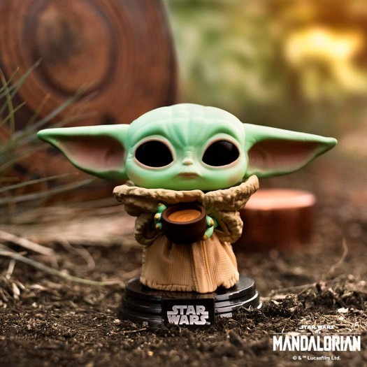 Ігрова фігурка FUNKO POP! Малюк Йода з чашкою (The Child with Cup) Star Wars The Mandalorian #378, бренду Funko - 2 - KUBIX 