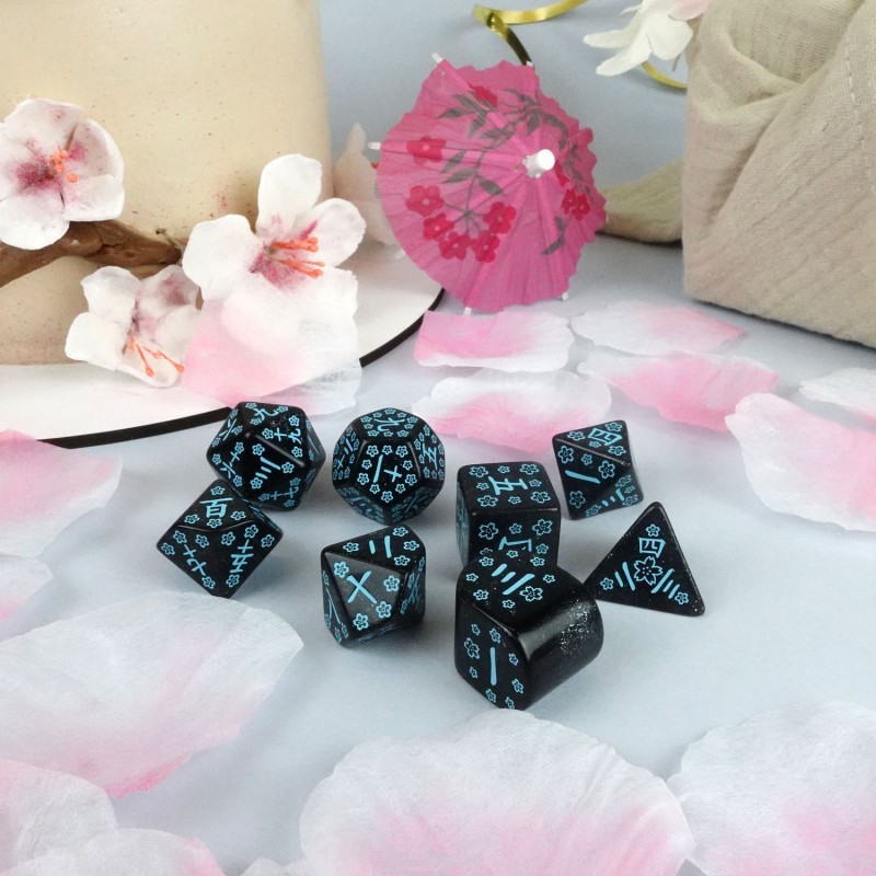 Набор кубиков 20 years: Japanese Dice Set (8), бренду Q-Workshop - 4 - KUBIX 