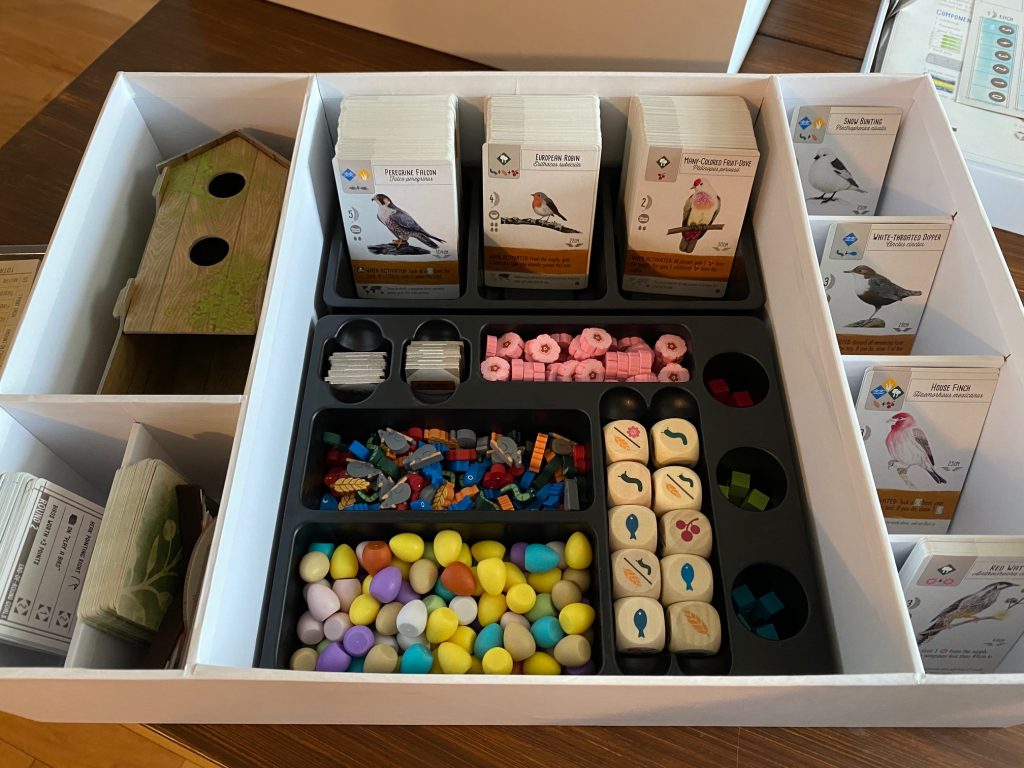 Настольная игра Коробка-органайзер для игры Крылья + дополнение (Wingspan Nesting Box), бренду Игромаг - 2 - KUBIX 