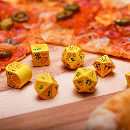 Набор кубиков Pizza Modern Dice Set: Margherita (7), бренду Q-Workshop - 2 - KUBIX