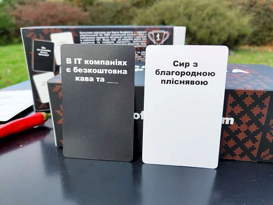 Настільна гра Карти конфлікту (Cards of Conflict), бренду iPartyGames, для 3-12 гравців, час гри < 30хв. - 7 - KUBIX