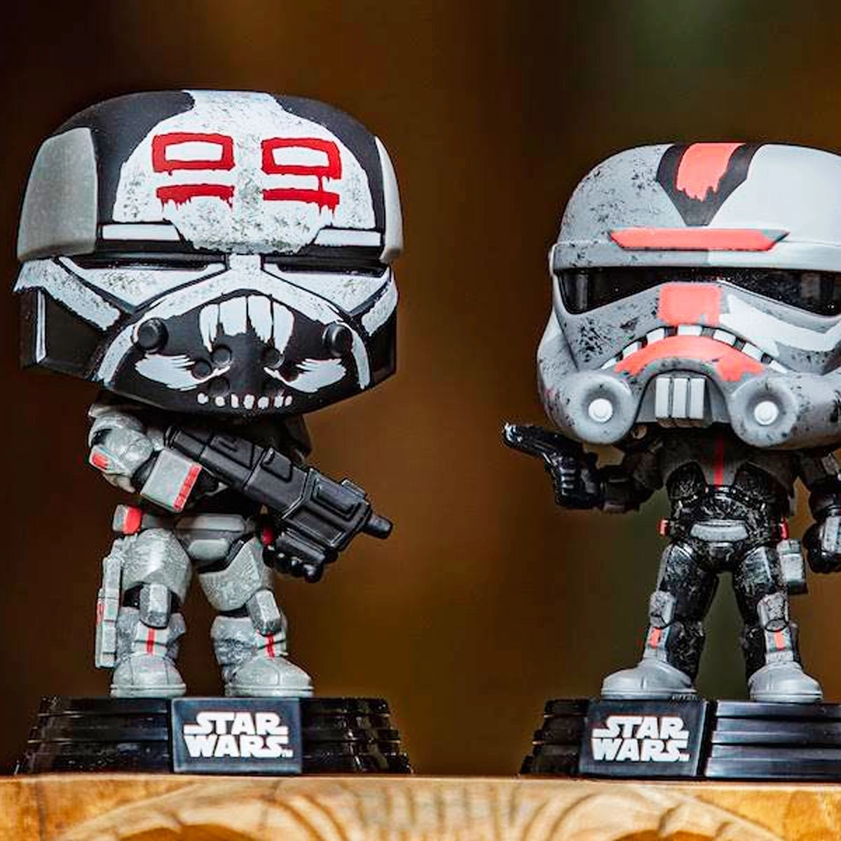 Ігрова фігурка FUNKO POP! МИСЛИВЕЦЬ (Hunter) Star Wars: #446, бренду Funko - 4 - KUBIX 