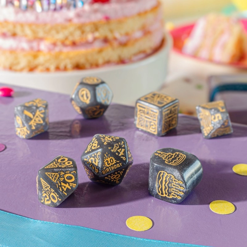 Набір кубиків Happy Birthday Dice Set: Confetti, бренду Q-Workshop - 3 - KUBIX 
