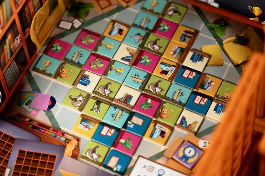 Настольная игра Мои полочки (My Shelfie), бренду Lord of Boards, для 2-4 гравців - 4 - KUBIX 
