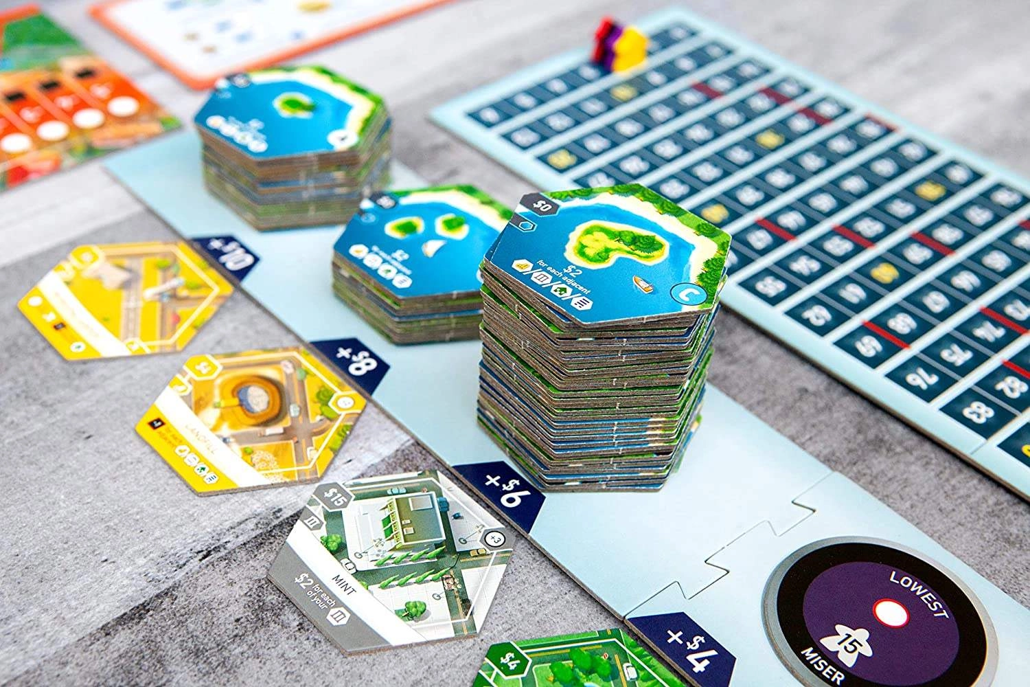 Настольная игра Suburbia 2nd Edition (Субурбія 2-е издание) (EN), для 1-4 гравців, час гри < 60мин. - 7 - KUBIX 