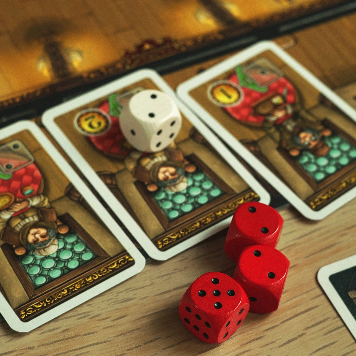 Настольная игра Таверни Тифтеналя (The Taverns of Tiefenthal), бренду YellowBox, для 2-4 гравців, час гри < 60мин. - 2 - KUBIX 