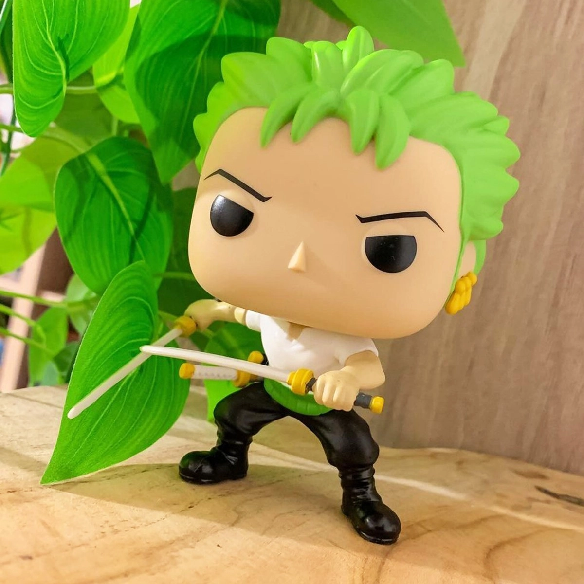 Игровая фигурка Funko POP! Зоро (Roronoa Zoro) One Piece: #1775, бренду Funko - 2 - KUBIX 