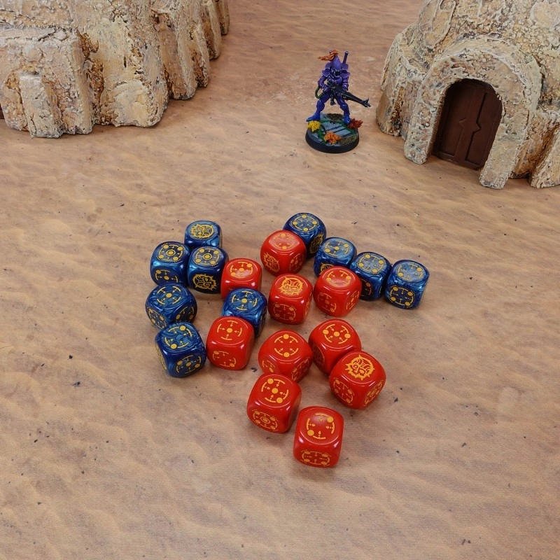 Набор кубиков Crosshairs Compact D6: Кобальт и Красный Диа - 4 - KUBIX 
