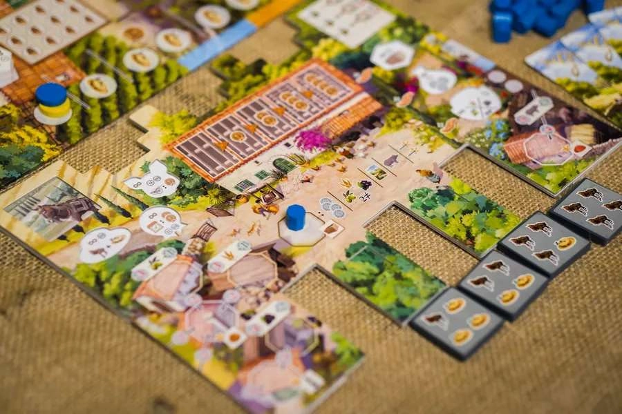 Настольная игра Ла Гранха. Делюкс издание (La Granja: Deluxe Master Set), бренду Board and Dice, для 1-4 гравців, час гри > 60мин. - 10 - KUBIX 