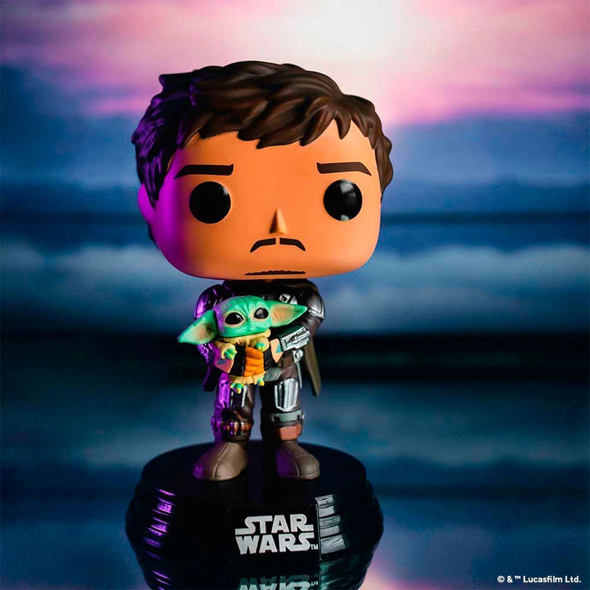 Игровая фигурка FUNKO POP! МАНДАЛОРЕЦ С ГРОГУ (The Mandalorian with Grogu) Star Wars #461, бренду Funko - 5 - KUBIX 