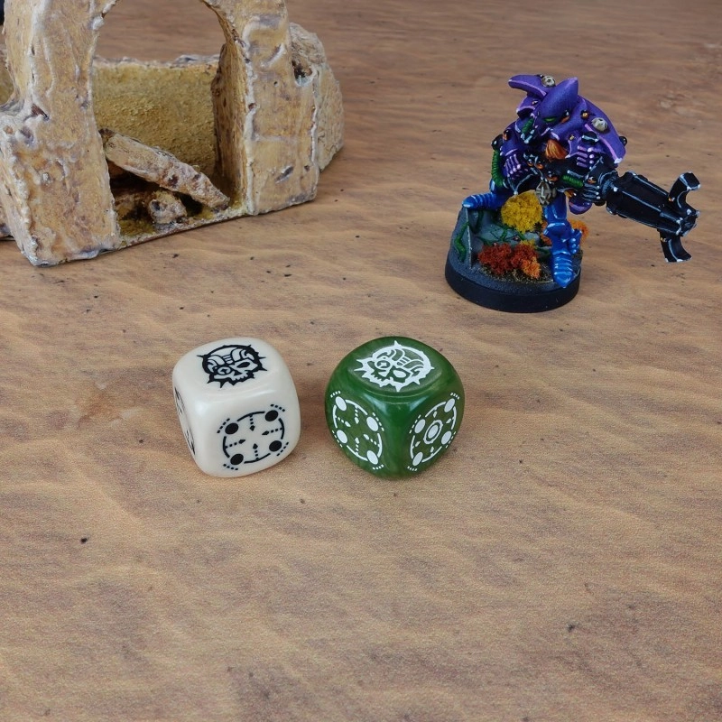 Набір кубиків Crosshairs Compact D6: Beige & Olive Dice Set - 4 - KUBIX 