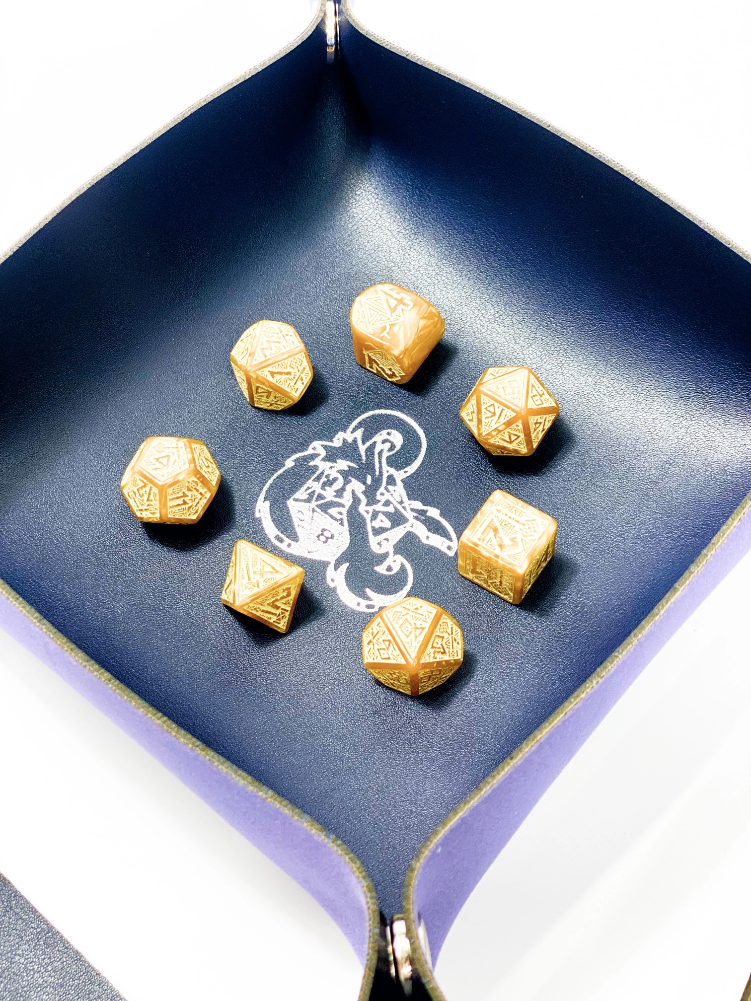 Лоток для кубиків Дракон синій Dice Tray, бренду Планета Ігор - 10 - KUBIX 