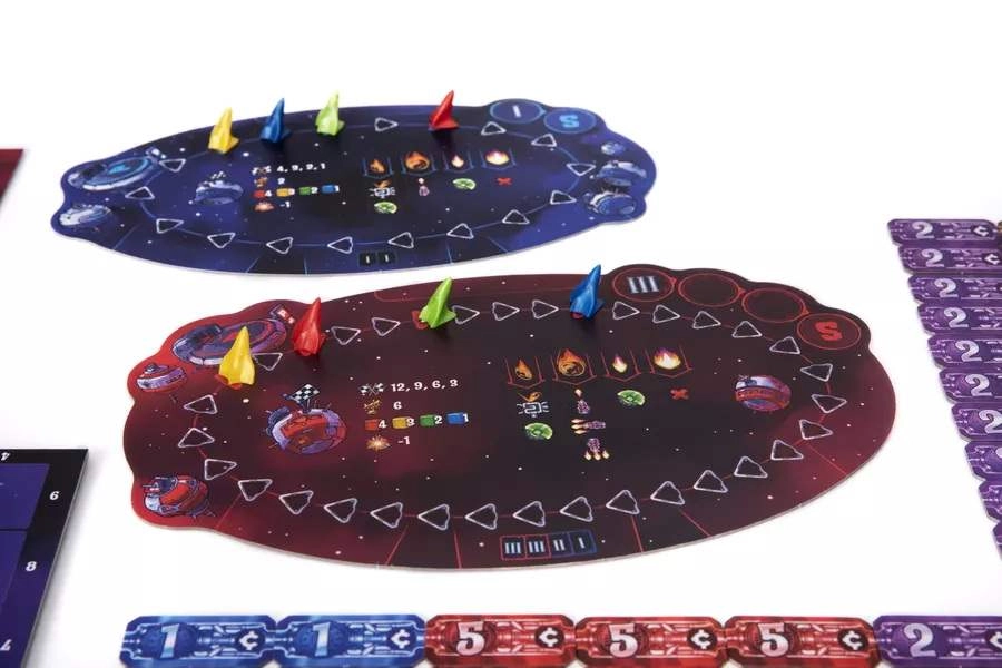 Настільна гра Космобійники (Galaxy Trucker), бренду Kilogames, для 2-4 гравців, час гри < 30хв. - 3 - KUBIX 