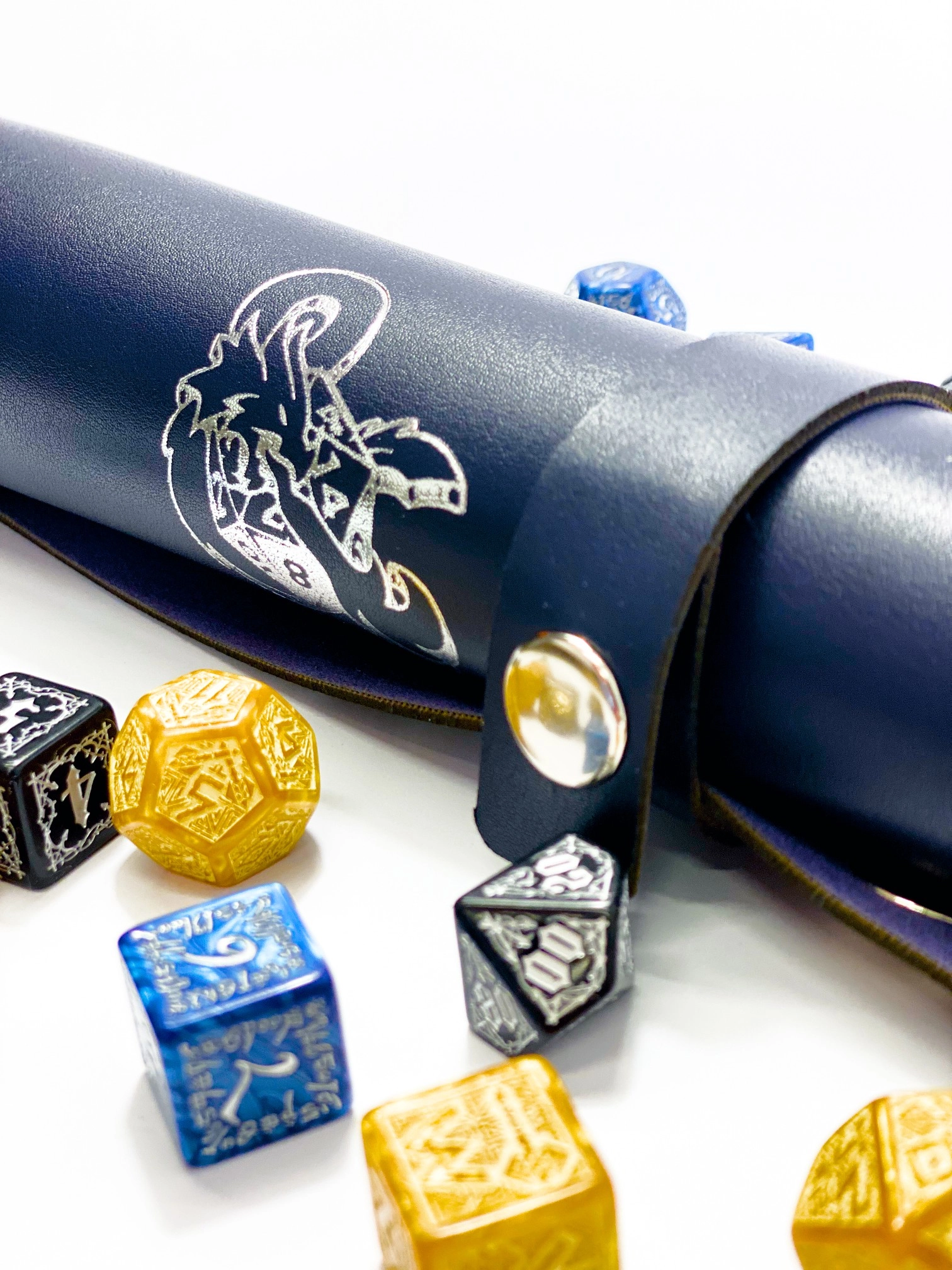 Лоток для кубиків Дракон синій Dice Tray, бренду Планета Ігор - 8 - KUBIX 
