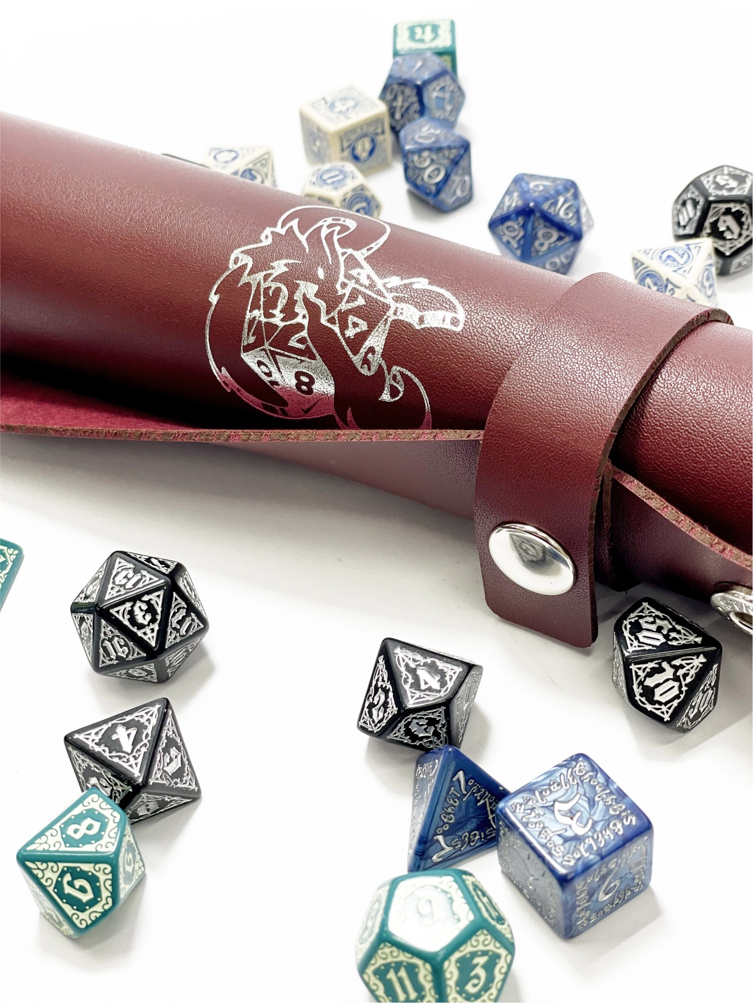 Лоток для кубиков Дракон бургундий Dice Tray, бренду Планета Игр - 6 - KUBIX 