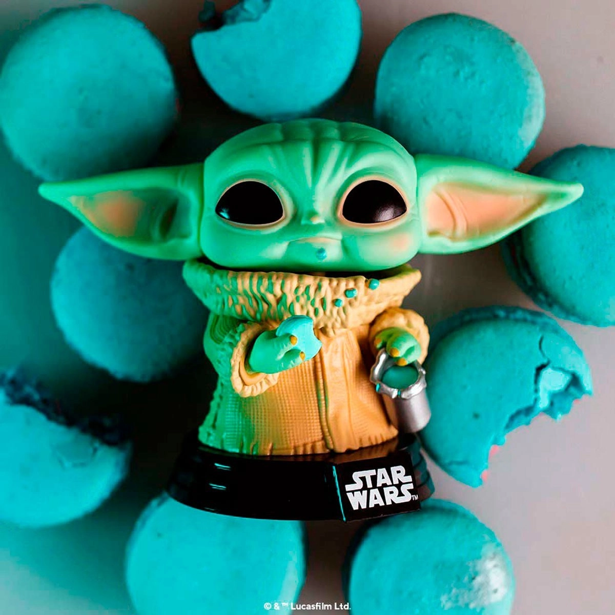 Игровая фигурка FUNKO POP! МАЛЫШ ГРОГУ С ПЕЧЕНЬЕМ (Grogu with cookies) Star Wars #465, бренду Funko - 4 - KUBIX 