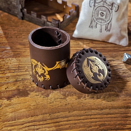 Стакан для кубиков Flying Dragon Brown & Golden Leather Dice Cup, бренду Планета Игр - 3 - KUBIX