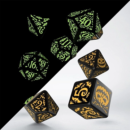 Набор кубиков Halloween Pumpkin Black & Glow in the dark Dice Set - KUBIX