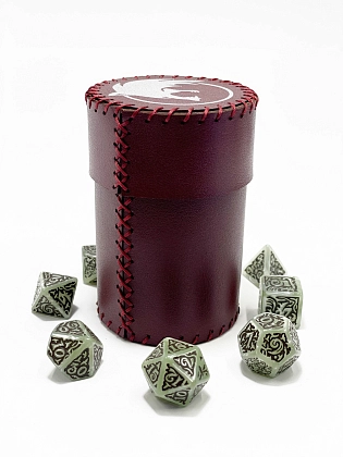Стакан для кубиков Вовк бургундий Dice Cup, бренду Планета Игр - KUBIX