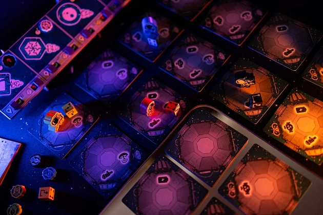 Настільна гра ШІ. Космічна пригода (AI Space Puzzle), бренду Geekach Games, для 2-5 гравців, час гри < 30хв. - 9 - KUBIX