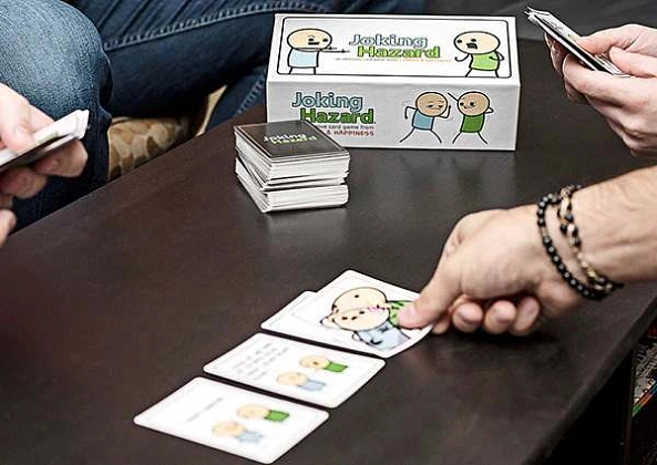 Настольная игра Циничные истории (Joking Hazard), бренду Игромаг, для 3-10 гравців, час гри < 30мин. - 5 - KUBIX
