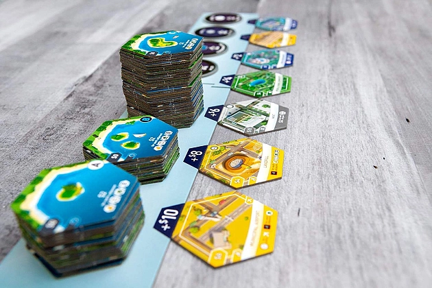 Настольная игра Suburbia 2nd Edition (Субурбія 2-е издание) (EN), для 1-4 гравців, час гри < 60мин. - 6 - KUBIX