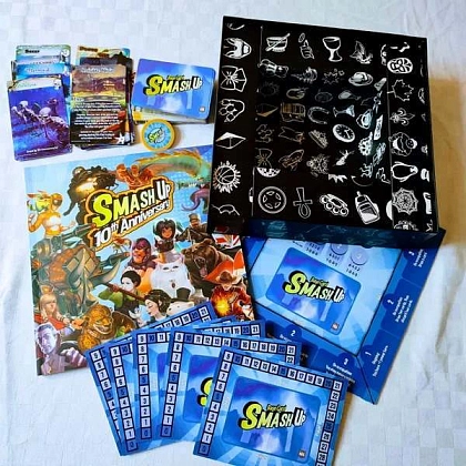 Купити Настольная игра Smash Up: 10th Anniversary (Замес юбилейное издание) (EN) - 2 - KUBIX Настольная игра Smash Up: 10th Anniversary (Замес юбилейное издание) (EN), для 2-4 гравців, час гри < 30мин. - 2 - KUBIX