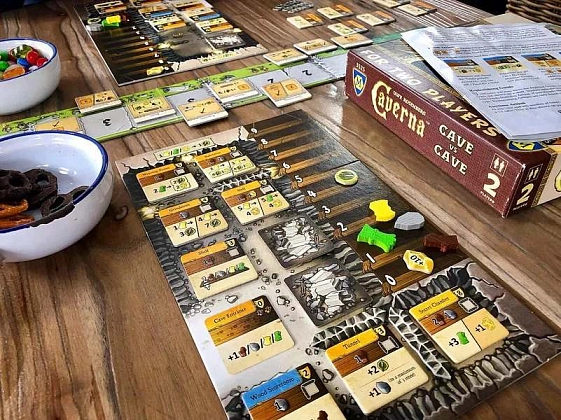 Настольная игра Caverna: Cave vs Cave (Каверна: Пещера на пещеру) (EN), бренду Lookout Games, для 1-2 гравців, час гри < 30мин. - 4 - KUBIX