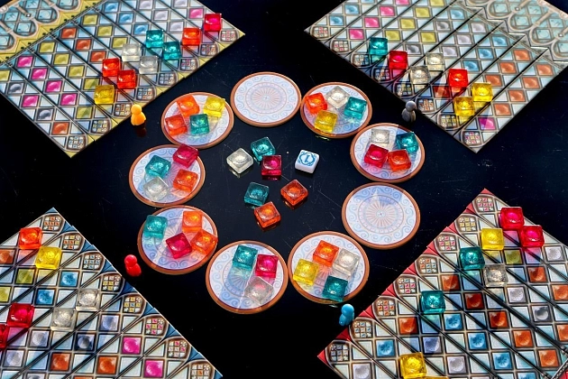 Настільна гра Азул. Вітражі Сінтри (Azul: Stained Glass of Sintra), бренду Бельвіль, для 2-4 гравців, час гри < 30хв. - 12 - KUBIX
