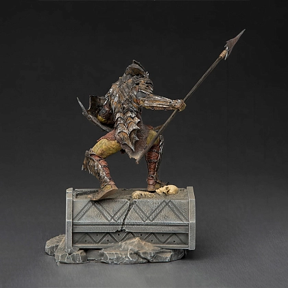 Статуэтка Бронированный орк. Властелин колец (LORD OF THE RINGS Armored Orc Art Scale 1/10) - 3 - KUBIX