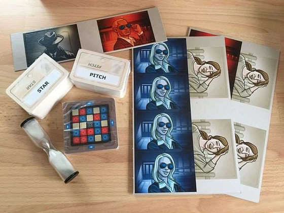 Настольная игра Кодовые Имена (Codenames) (EN), бренду Czech Games Edition, для 2-12 гравців, час гри < 30мин. - 8 - KUBIX