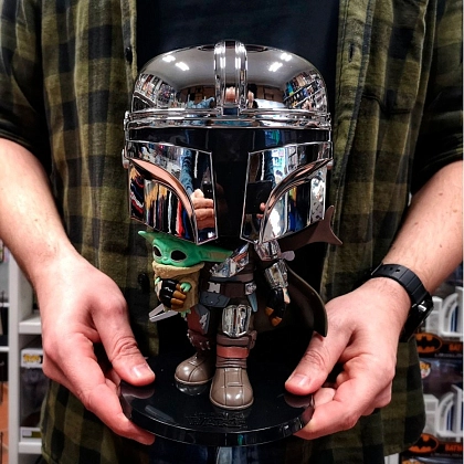 Купити Игровая фигурка Funko Pop! Мандалорец в хроме с малышом (25 см) Star Wars: #380, бренду Funko - 4 - KUBIX Игровая фигурка Funko Pop! Мандалорец в хроме с малышом (25 см) Star Wars: #380, бренду Funko - 4 - KUBIX