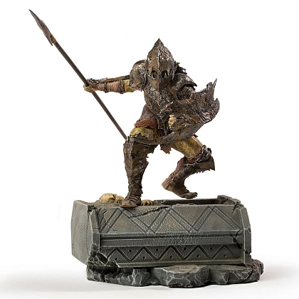 Статуетка Броньований орк. Володар перснів (LORD OF THE RINGS Armored Orc Art Scale 1/10) - KUBIX
